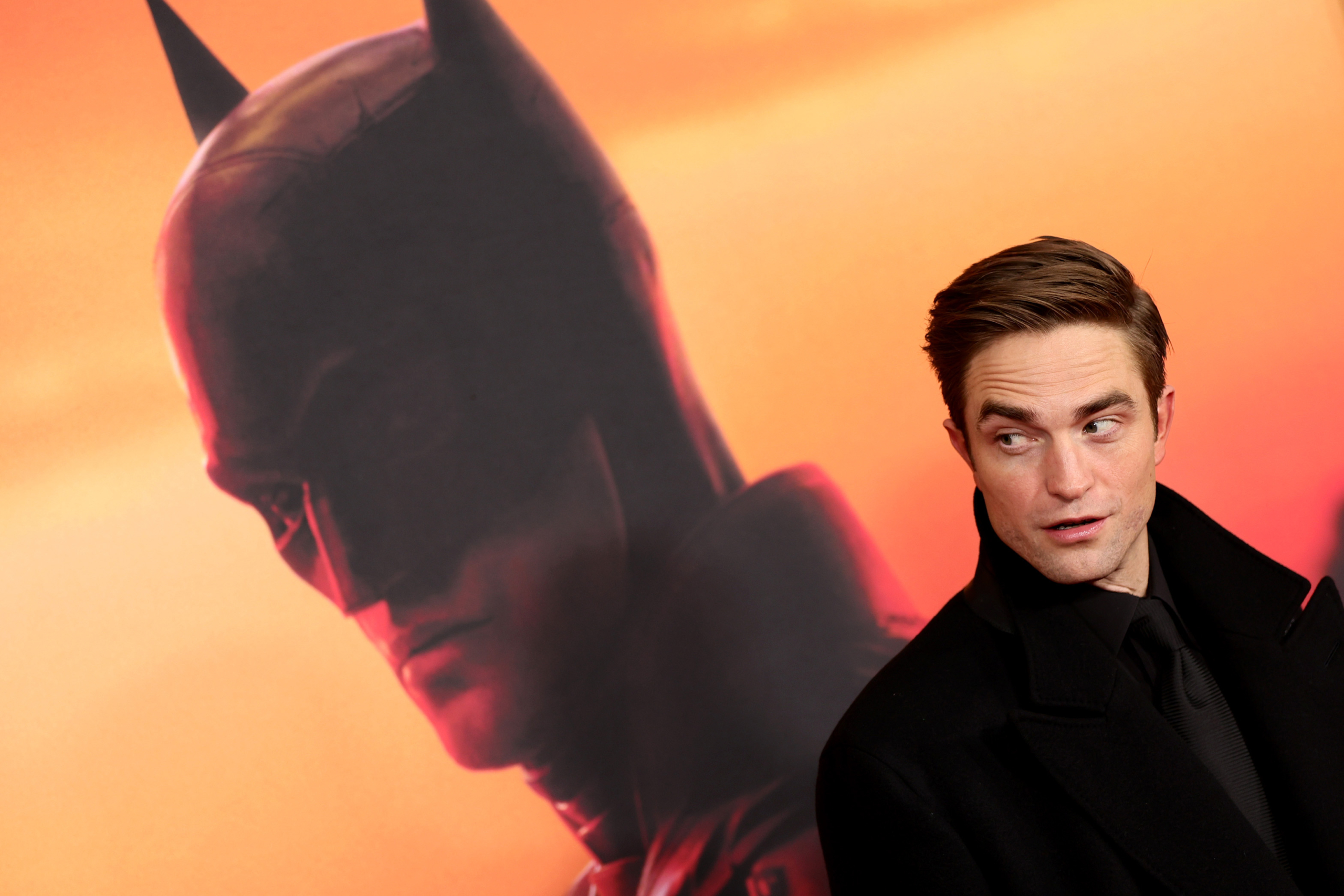 Robert Pattinson ismét magára ölti Batman köpenyét