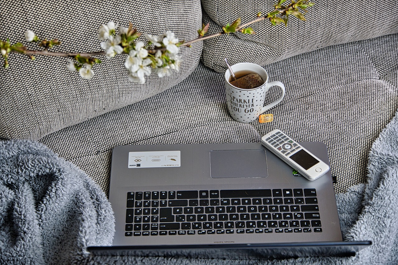 Nem egyezik a munkáltatók és a munkavállalók véleménye a home-office-ról