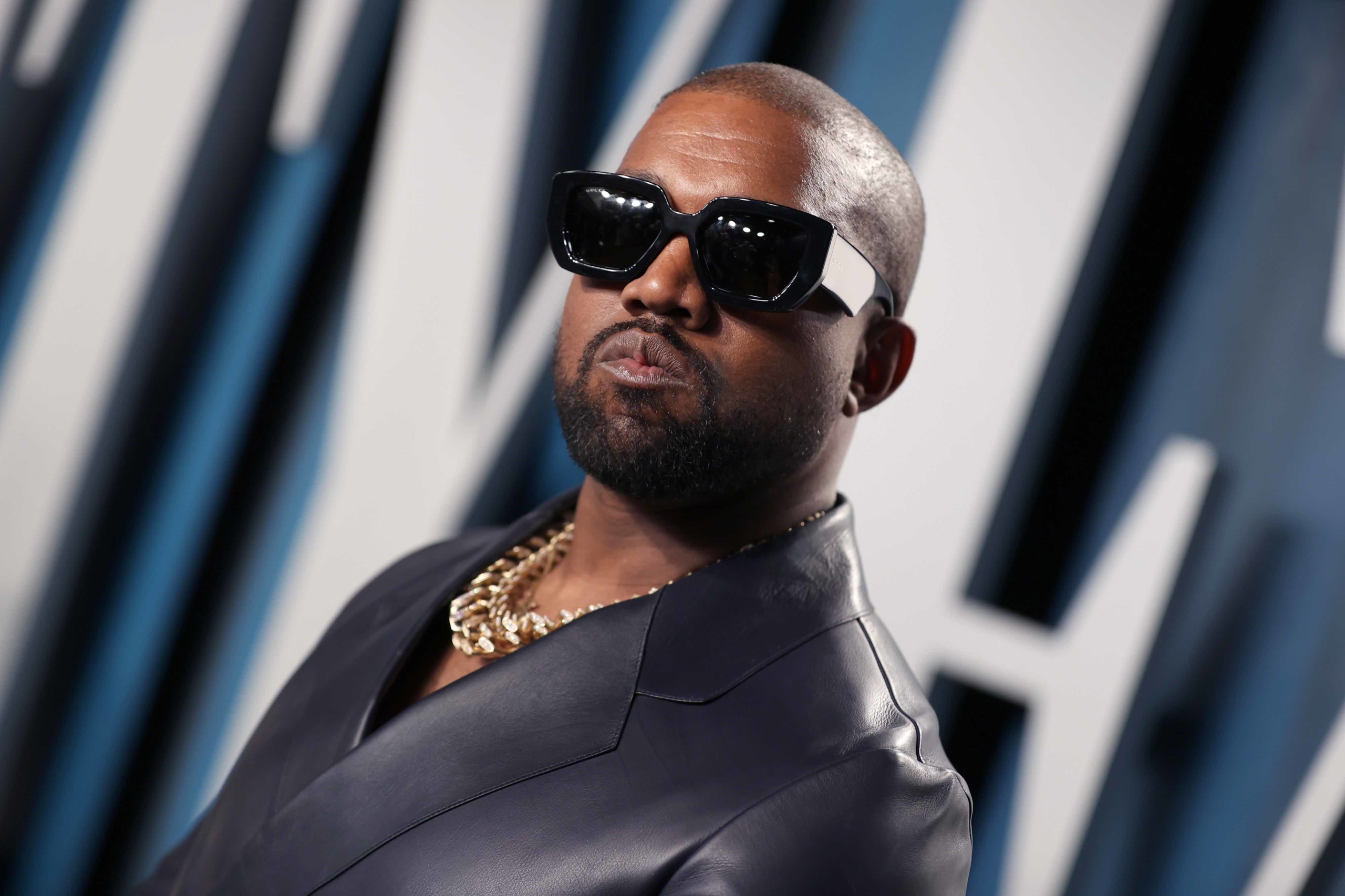 Az Instagram és a Twitter is letiltotta Kanye Westet