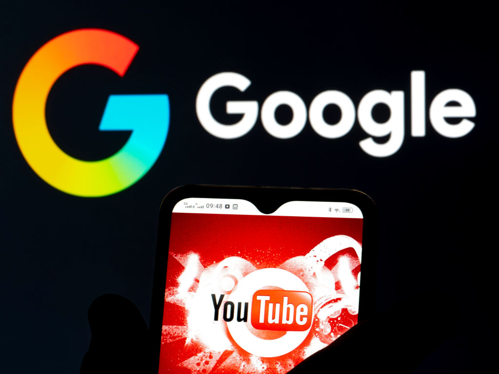 A Google és a Youtube 13,2 millió dollár támogatást nyújt a félretájékoztatás elleni küzdelemre