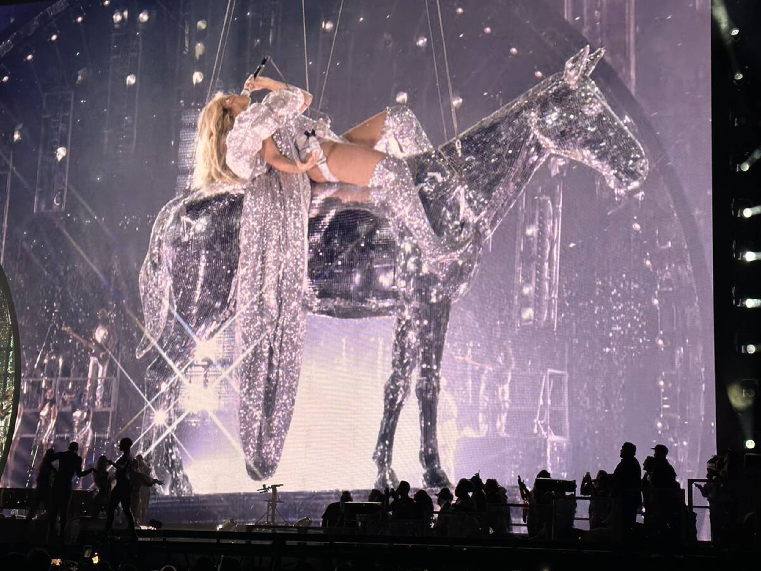 Beyoncé is a mozikba tart