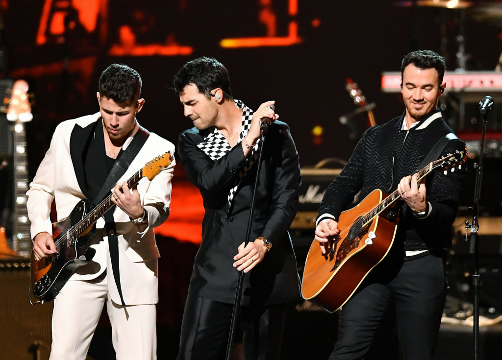 Visszatér a Jonas Brothers