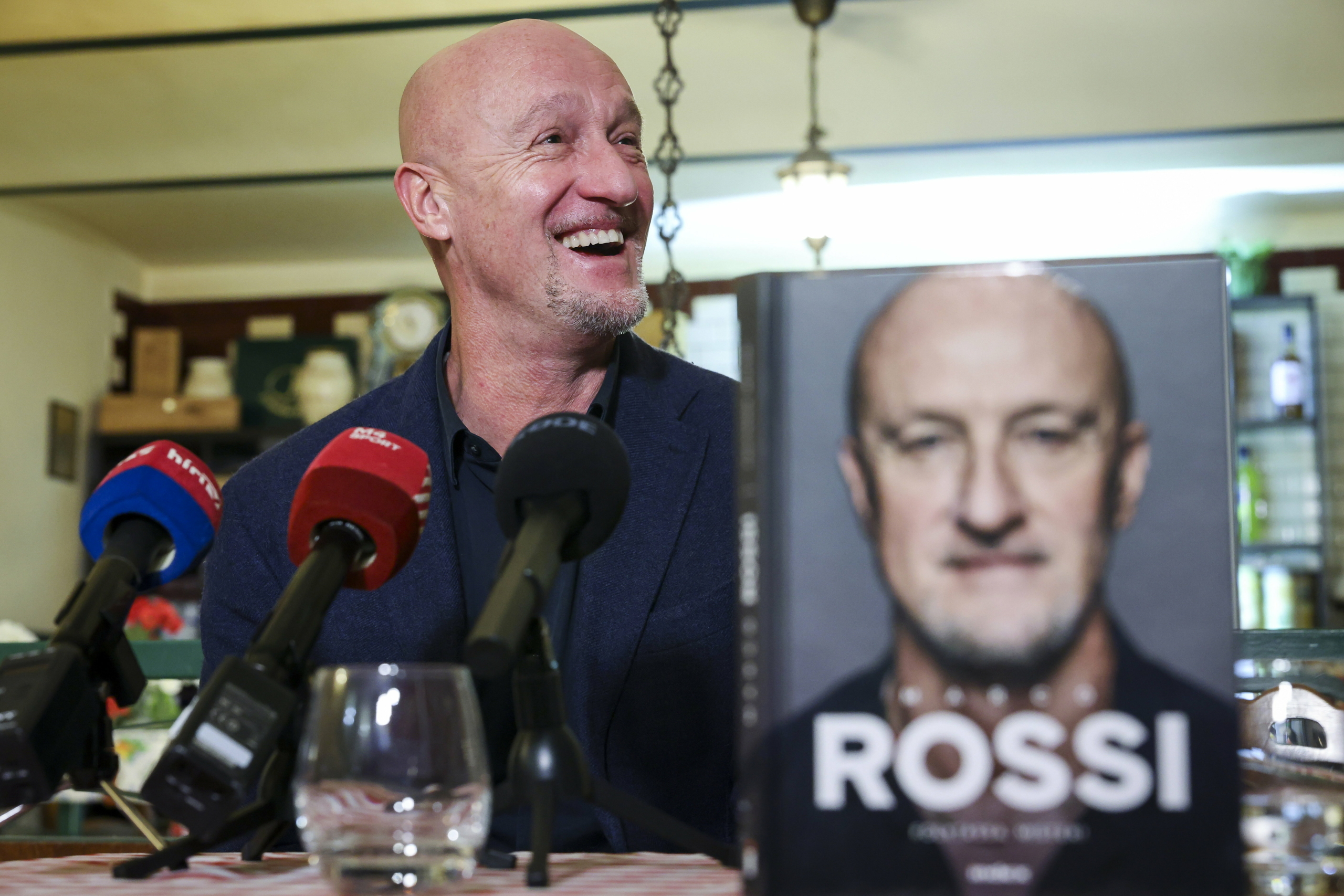 Könyv jelent meg Marco Rossiról