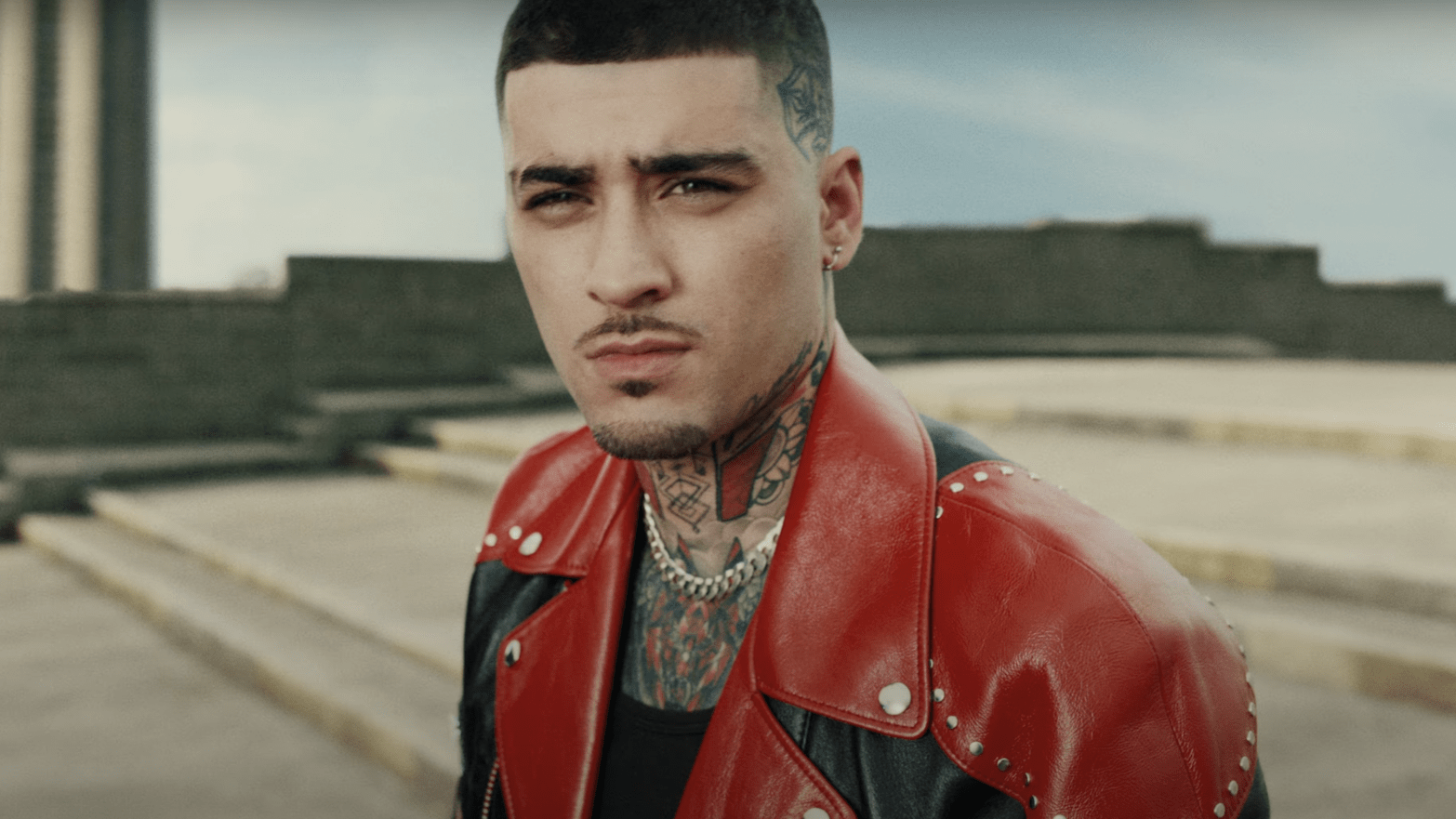 Két év hallgatás után Zayn visszatért a zene világába