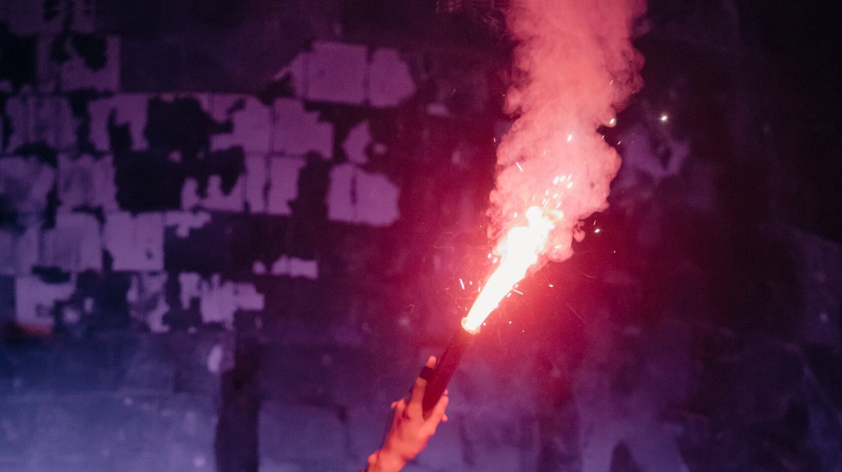 Ingyenes online kurzus segít biztonságosabbá tenni a szilveszteri tűzijátékozást