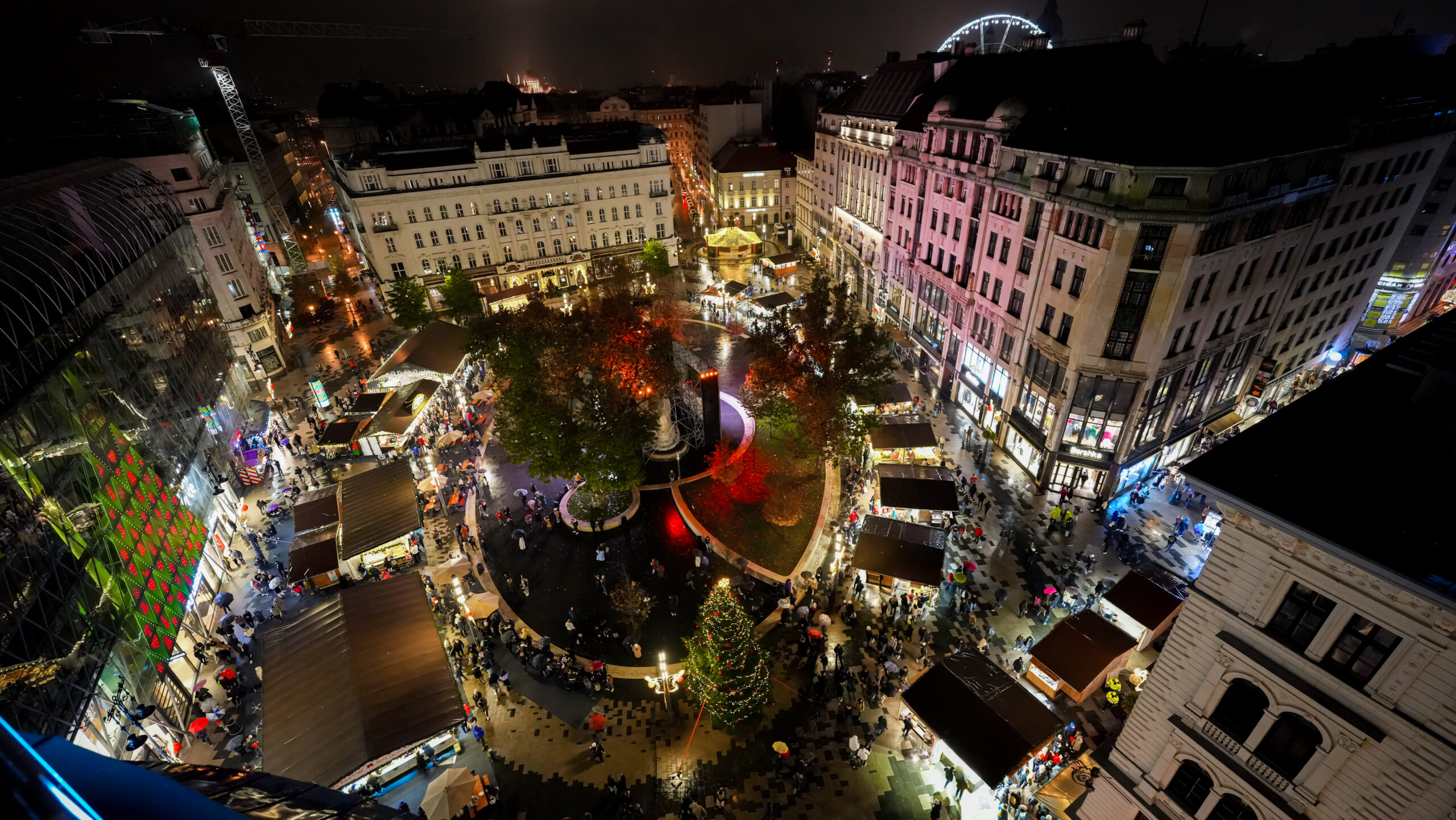 November közepétól már karácsonyi vásározhatunk