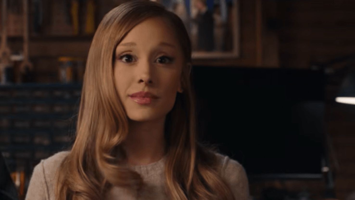 Hazugságvizslóra kötötték Ariana Grandét