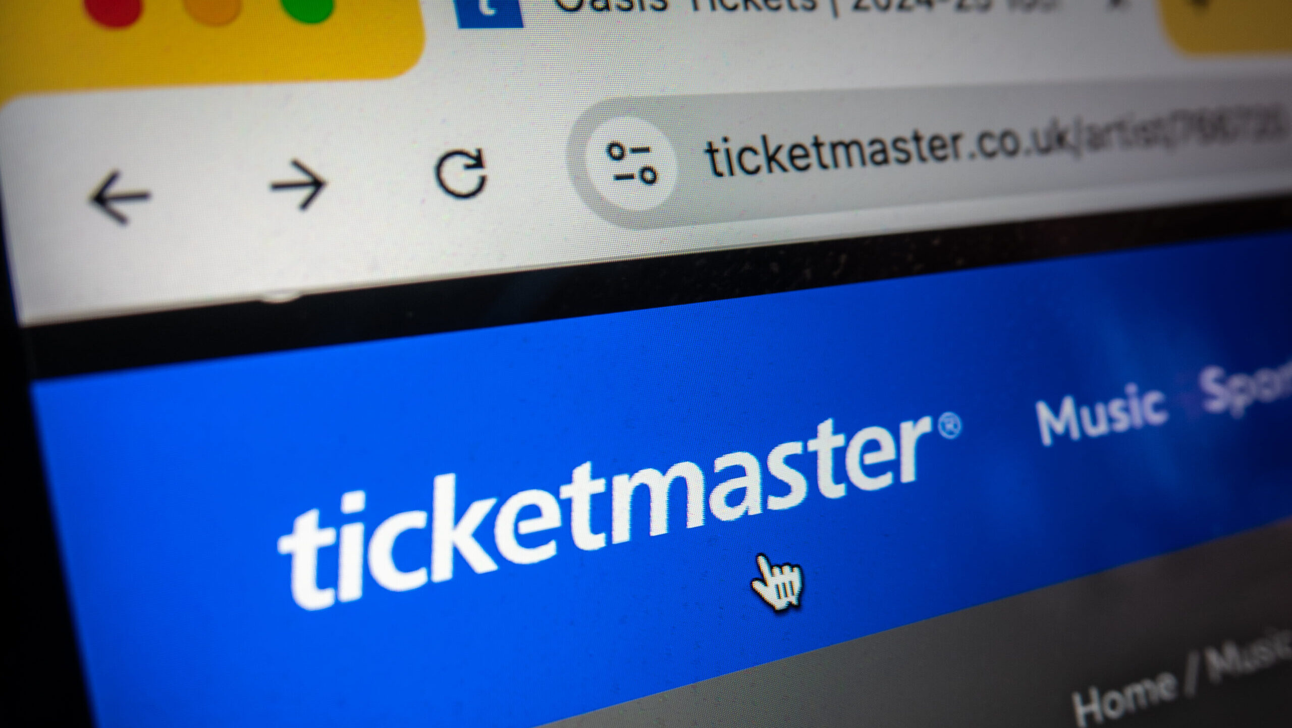 A Coldplay és Dua Lipa is a jegyüzérek elleni szigorúbb szabályozást sürgeti