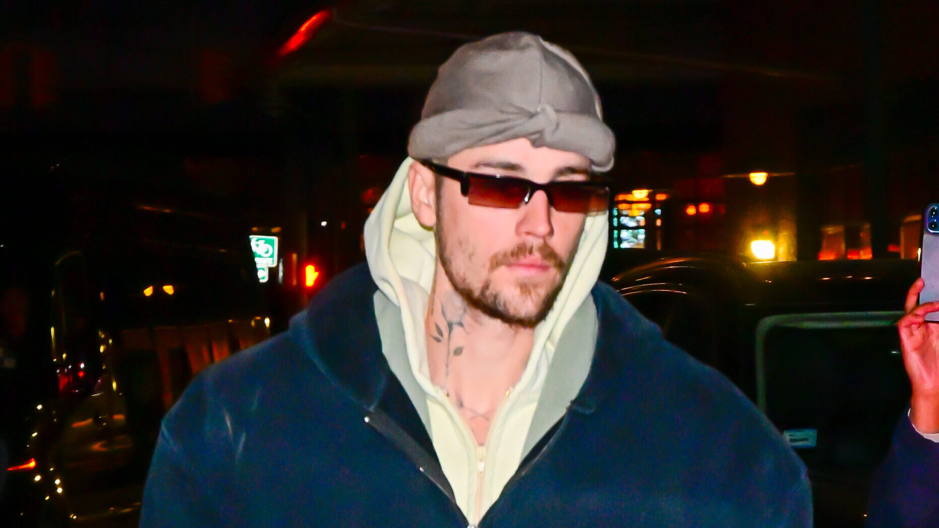 Skót bárban forgatott spontán klipet Justin Bieber
