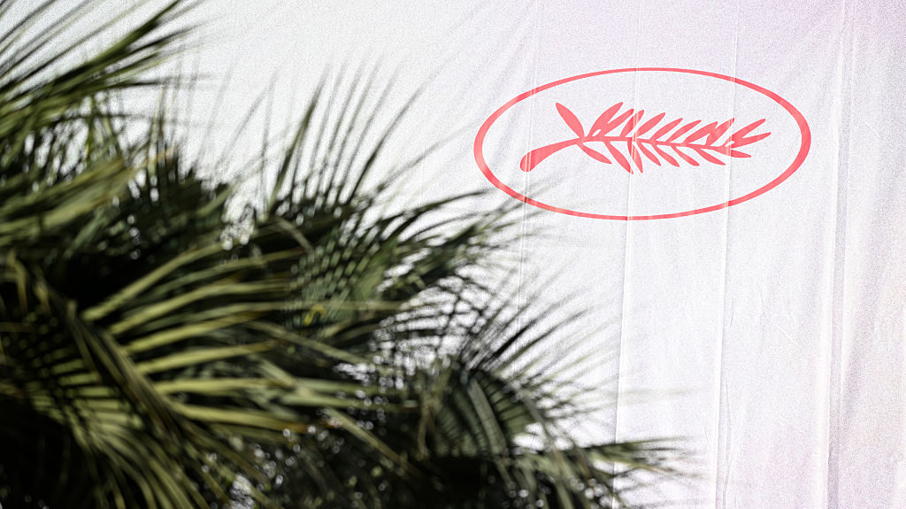 Cannes-ban kitiltották a francia versenyfilm szexuális zaklatással vádolt egyik szereplőjét