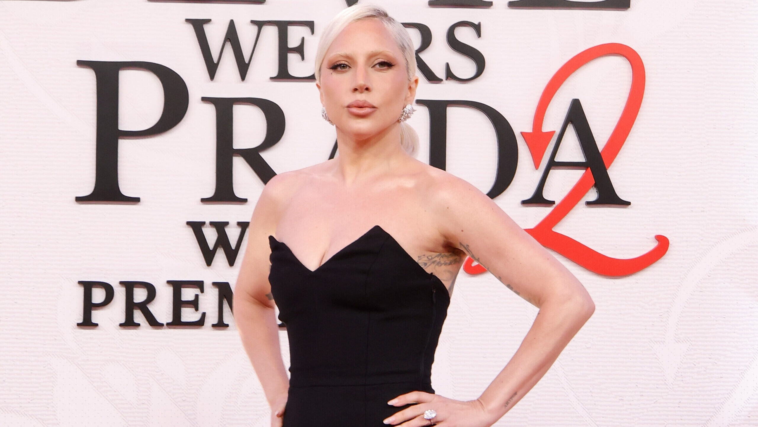 Triplázott Lady Gaga Az ördög Pradát visel 2 soundtrackjén