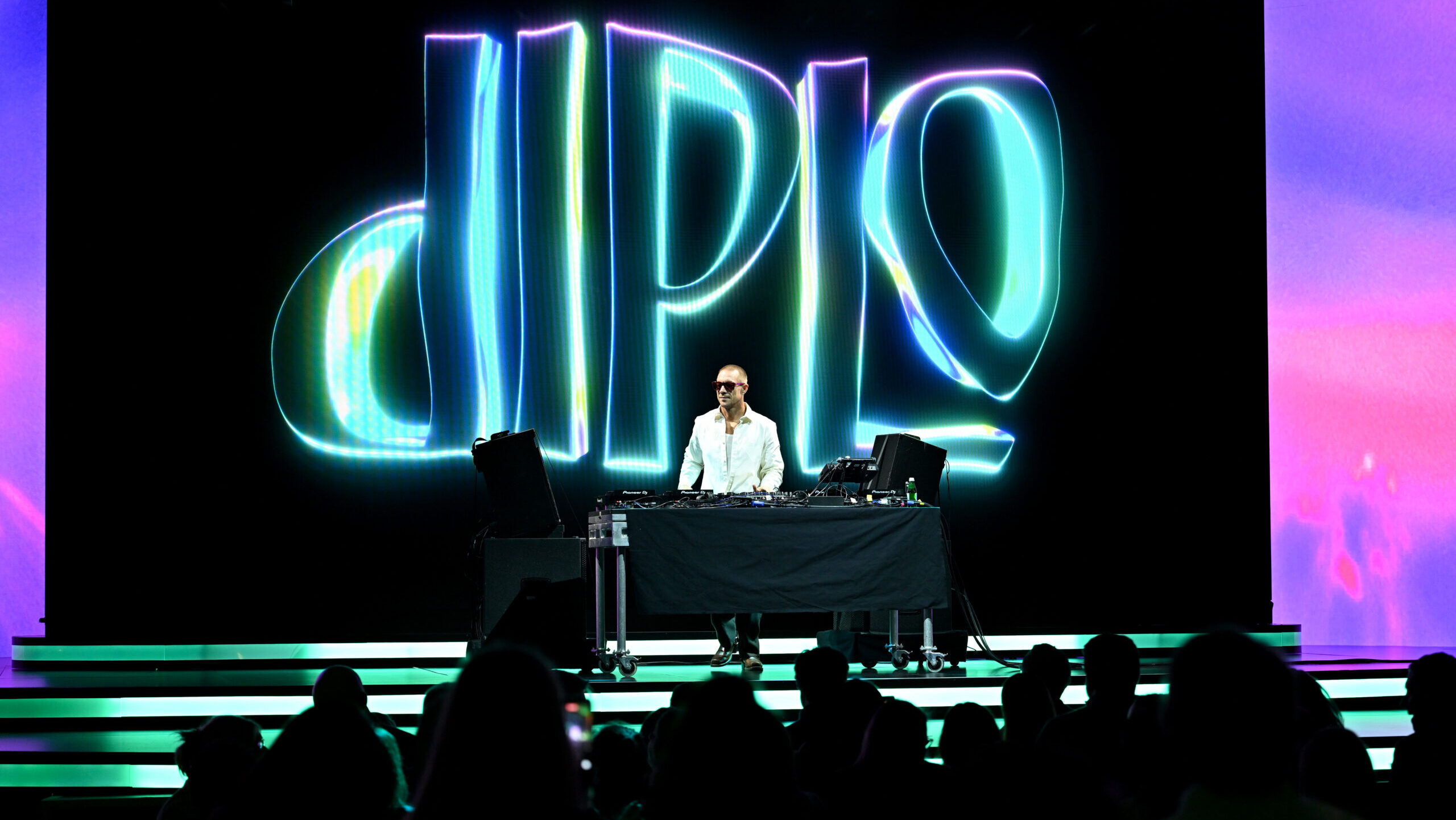 Diplo visszatér a country-hoz