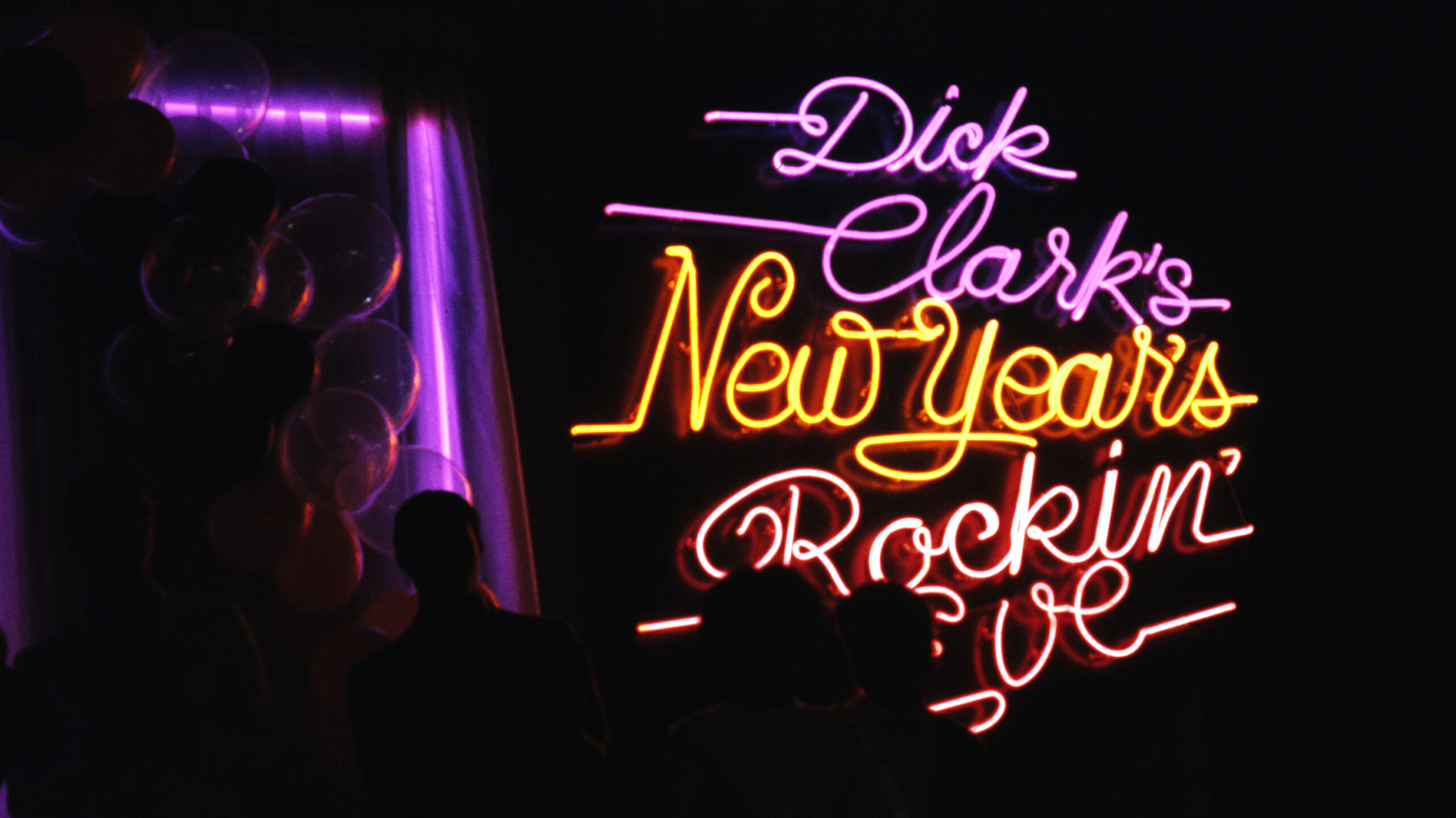 New York Chappell Roannel és Post Malone-nal köszönti 2026-ot