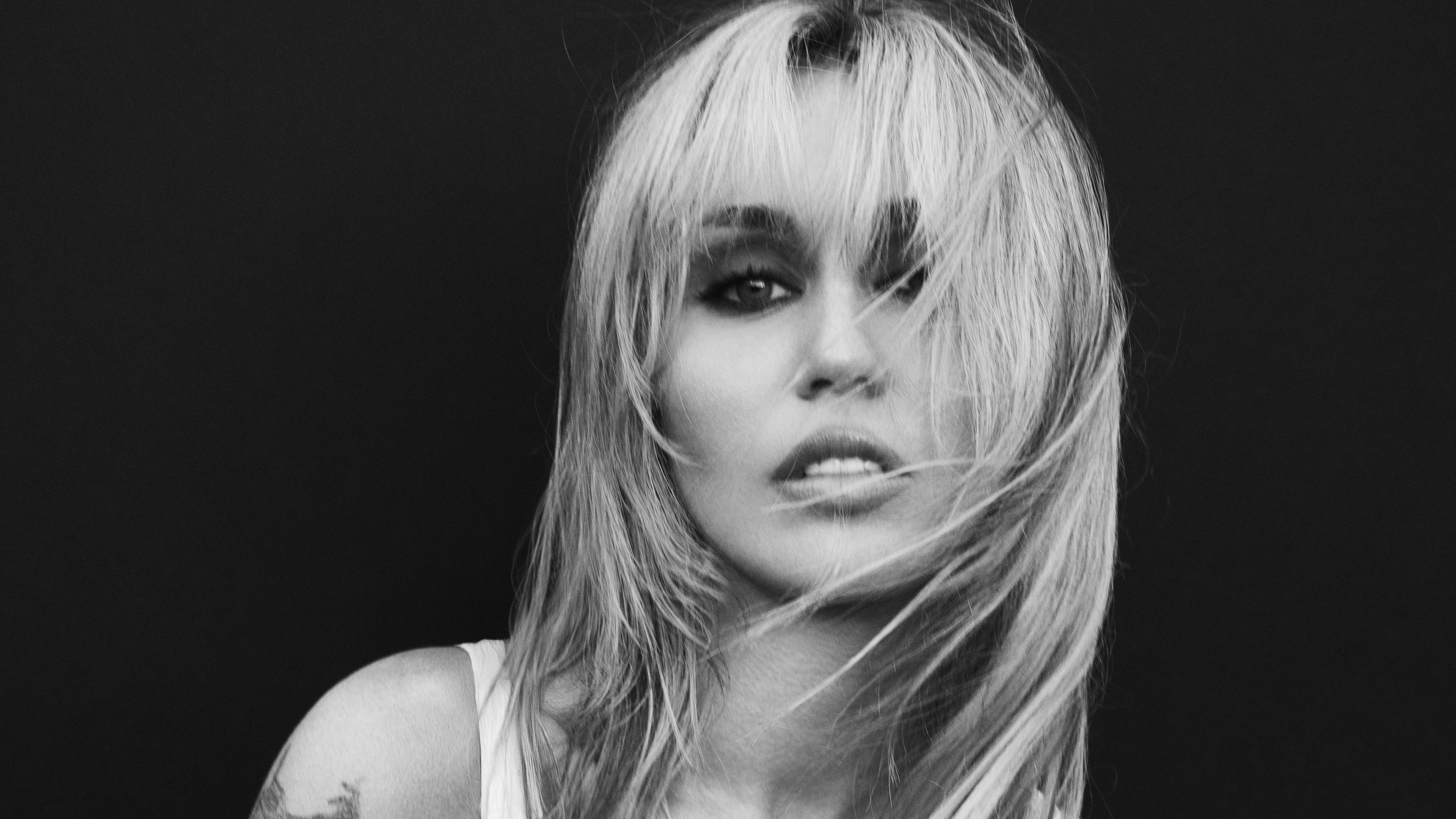 Ma már tény: jön Miley Cyrus új albuma