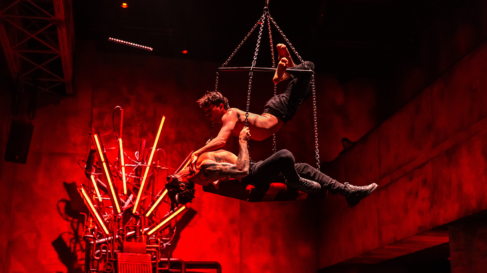 Az ősi Tróját és Karthágót is életre kelti a Recirquel Társulat