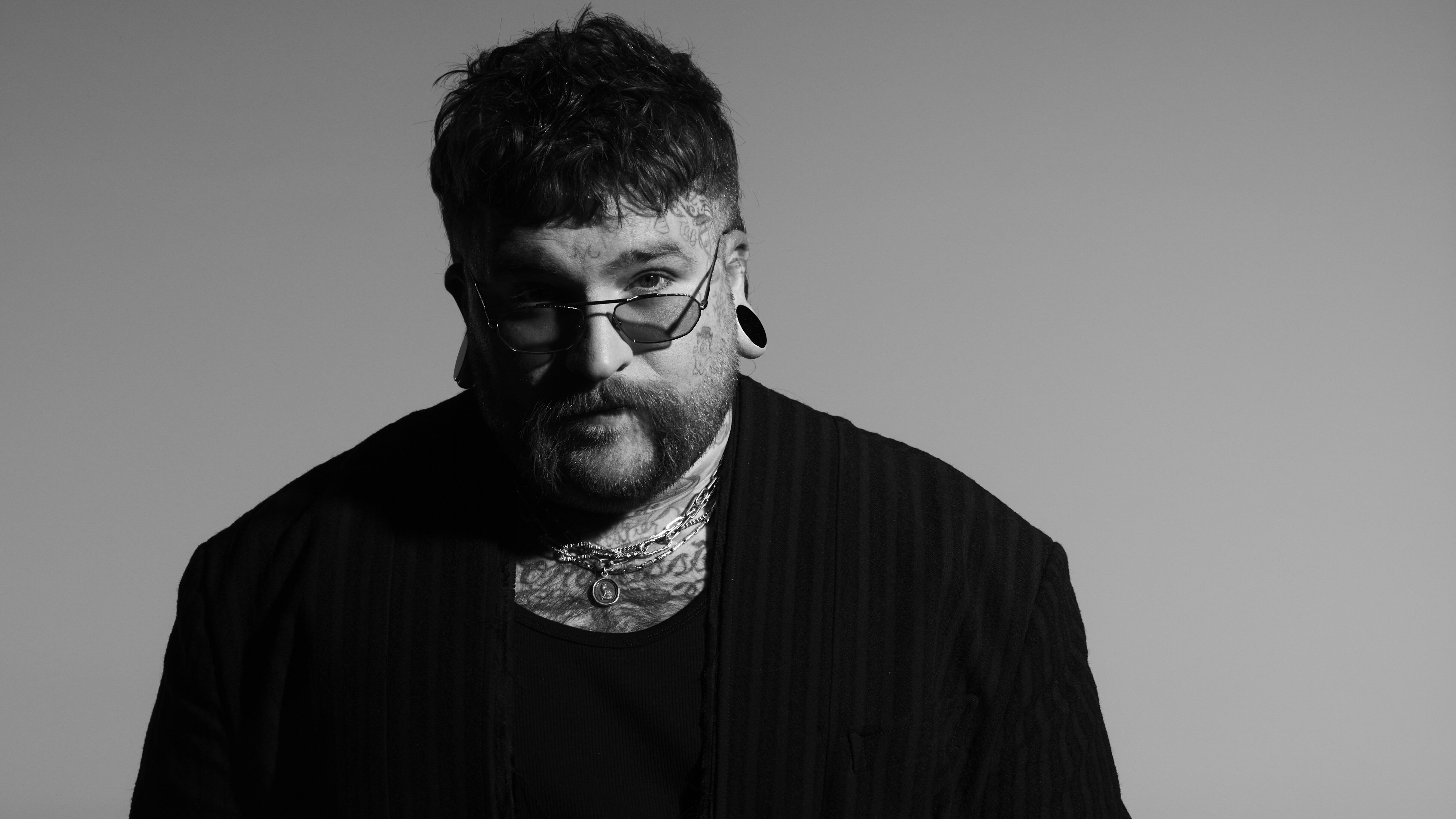 Teddy Swims tudja hogyan hal meg a szerelem