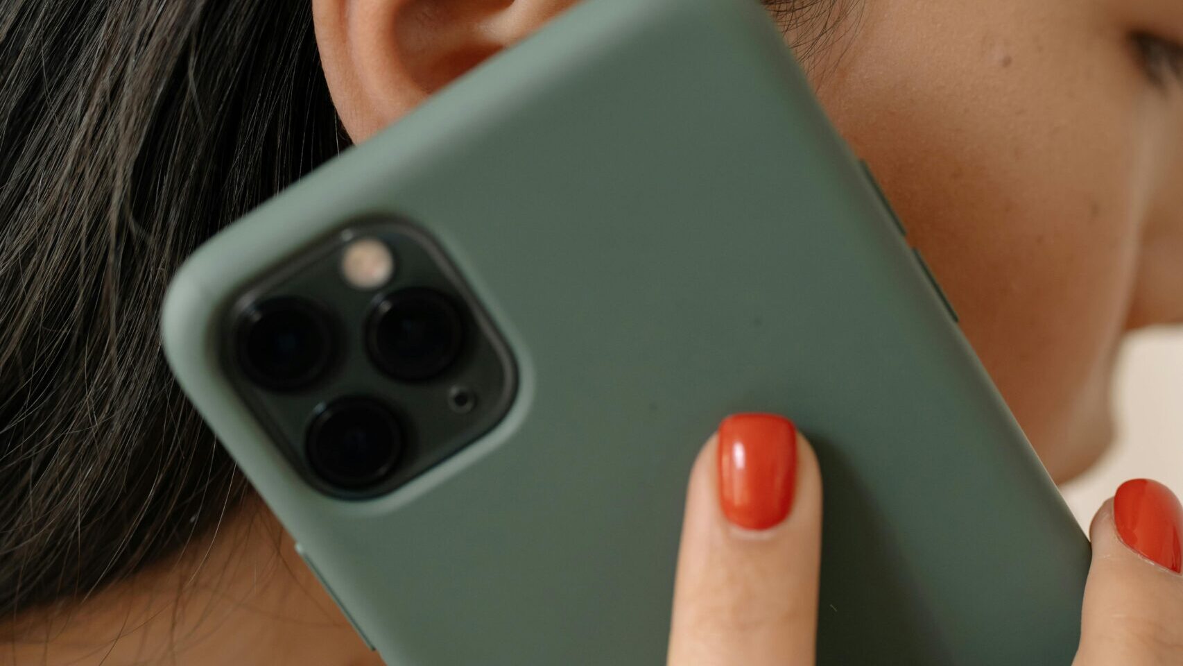A mobilhívás még népszerűbb, mint az online telefonálás